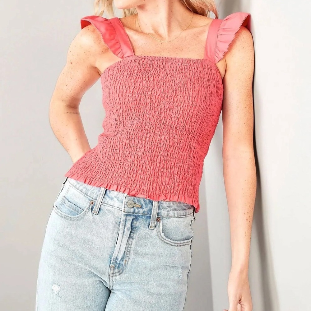 Old Navy Pink Smocked Ruffled crop Top - Picture 2 of 6